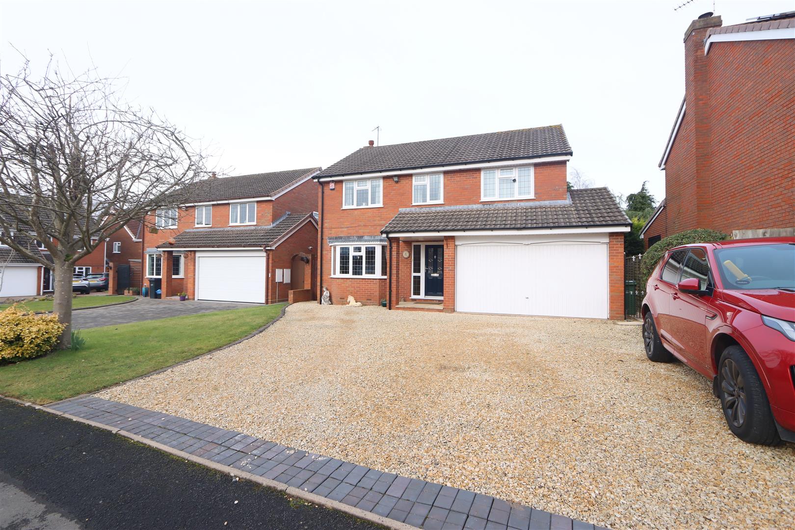 4 bed property in Stuarts Green, Stourbridge